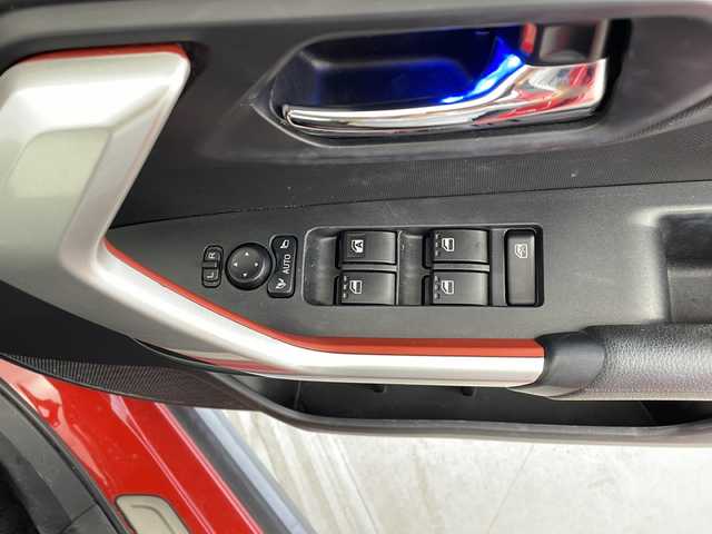 ダイハツ ロッキー G 鹿児島県 2020(令2)年 5.9万km ブラックマイカメタリック/コンパーノレッド 純正ディスプレイオーディオ/（フルセグ/Bluetooth/AM/FM）　/パノラミックビューモニター　/バックカメラ　/前席シートヒーター　/純正ドライブレコーダー　/純正ドアバイザー　/電動格納ミラー　/レーダークルーズコントロール　/レーンキープアシスト/デジタルインナーミラー/スマートキー/プッシュスタートボタン/保証書/取扱説明書/スペアキー1本