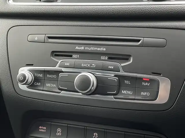 アウディ ＲＳＱ３ 三重県 2014(平26)年 7.7万km ファントムブラックパールエフェクト 純正HDDナビ(フルセグTV/CD/DVD/BT)/バックモニター/BOSEサウンド/コーナーセンサー/アウディサイドアシスト/アウディアクティブレーンアシスト /クルーズコントロール/純正ドライブレコーダー/レーダー探知機/ETC/シートヒーター/USB/純正フロアマット/純正20インチアルミホイール/プッシュスタート/スマートキー