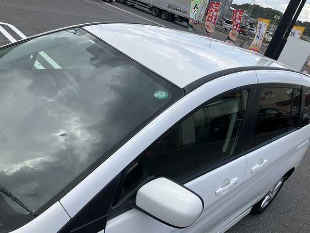 マツダ プレマシー 20S スカイアクティブ 滋賀県 2013(平25)年 7.7万km クリスタルホワイトパールマイカ ワンオーナー/車検8年7月まで/純正ナビ/Bluetooth、DVD、CD、フルセグテレビ/ETC/片側パワースライドドア/純正HIDヘッドライト/純正フロアマット/純正15インチアルミホイール/スペアキー有り/取扱説明書/保証書