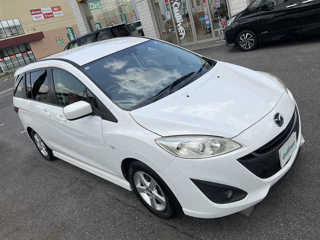 マツダ プレマシー 20S スカイアクティブ 滋賀県 2013(平25)年 7.7万km クリスタルホワイトパールマイカ ワンオーナー/車検8年7月まで/純正ナビ/Bluetooth、DVD、CD、フルセグテレビ/ETC/片側パワースライドドア/純正HIDヘッドライト/純正フロアマット/純正15インチアルミホイール/スペアキー有り/取扱説明書/保証書