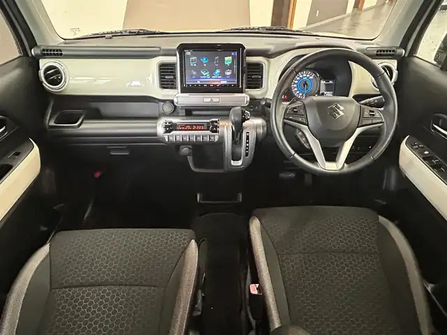 スズキ クロスビー HYBRID MZ 宮崎県 2018(平30)年 9.8万km キャラバンアイボリーパールメタリック/ホワイト 2トーンルーフ /ナビ(CN-RZ83)//TV/CD/DVD/Bluetooth//ビルトインETC//オートライト//純正フロアマット//純正アルミホイール//ドアバイザー