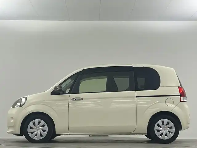 トヨタ ポルテ F アラモード 埼玉県 2014(平26)年 5.8万km クリームベージュ 純正ナビ　フルセグＴＶ　Ｂｌｕｅｔｏｏｔｈ　パワースライドドア　バックカメラ　ＥＴＣ　フォグランプ　スマートキー　プッシュスタート　純正フロアマット　ドアバイザー