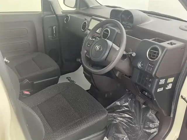 トヨタ ポルテ F アラモード 埼玉県 2014(平26)年 5.8万km クリームベージュ 純正ナビ　フルセグＴＶ　Ｂｌｕｅｔｏｏｔｈ　パワースライドドア　バックカメラ　ＥＴＣ　フォグランプ　スマートキー　プッシュスタート　純正フロアマット　ドアバイザー