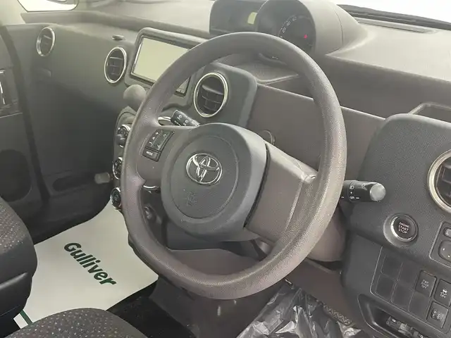 トヨタ ポルテ F アラモード 埼玉県 2014(平26)年 5.8万km クリームベージュ 純正ナビ　フルセグＴＶ　Ｂｌｕｅｔｏｏｔｈ　パワースライドドア　バックカメラ　ＥＴＣ　フォグランプ　スマートキー　プッシュスタート　純正フロアマット　ドアバイザー
