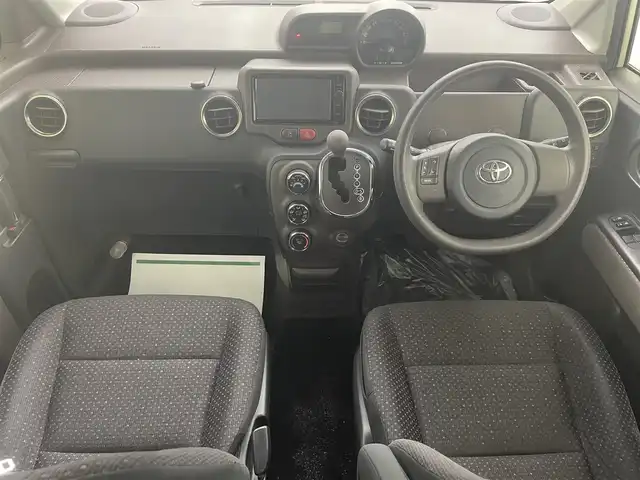トヨタ ポルテ F アラモード 埼玉県 2014(平26)年 5.8万km クリームベージュ 純正ナビ　フルセグＴＶ　Ｂｌｕｅｔｏｏｔｈ　パワースライドドア　バックカメラ　ＥＴＣ　フォグランプ　スマートキー　プッシュスタート　純正フロアマット　ドアバイザー