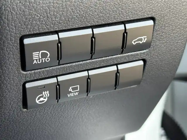 レクサス ＮＸ 300 Fスポーツ 大分県 2018(平30)年 7万km ホワイトノーヴァガラスフレーク ・純正ナビ(CD/DVD/SD/BT/USB/AUX/Miracast)/・フルセグテレビ/・バックモニター/・赤黒レザーシート/・ムーンルーフ/・三眼LEDヘッドライト/・プリクラッシュセーフティ/・ETC 2.0/・ドライブレコーダー/・レーダークルーズコントロール/・ステアリングリモコン/・ステアリングヒーター/・オートハイビーム/・パドルシフト/・パワーシート/・シートメモリー/・シートヒーター/・シートクーラー/・ブレーキホールド/・電動リアゲート