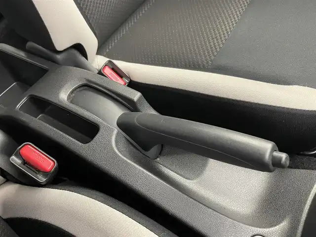 日産 ノート e－パワー X 富山県 2017(平29)年 2.2万km ブリリアントホワイトパール 純正ナビ【MM316D-W】/（AM/FM/CD/DVD/SD/AUX/BT）/フルセグＴＶ/アラウンドビューモニター/衝突被害軽減ブレーキ/レーンキープアシスト/オートLEDヘッドライト/横滑り防止装置/コーナーセンサー前後/デジタルインナーミラー/ETC/スマートキー×２/プッシュスタート/純正フロアマット/取扱説明書/保証書