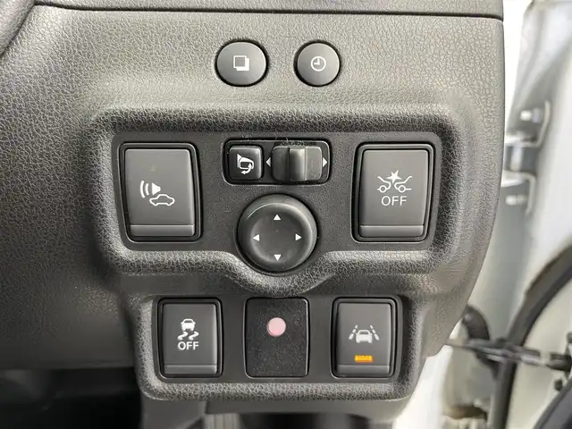 日産 ノート e－パワー X 富山県 2017(平29)年 2.2万km ブリリアントホワイトパール 純正ナビ【MM316D-W】/（AM/FM/CD/DVD/SD/AUX/BT）/フルセグＴＶ/アラウンドビューモニター/衝突被害軽減ブレーキ/レーンキープアシスト/オートLEDヘッドライト/横滑り防止装置/コーナーセンサー前後/デジタルインナーミラー/ETC/スマートキー×２/プッシュスタート/純正フロアマット/取扱説明書/保証書