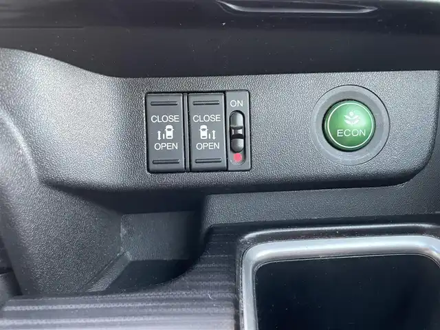 ホンダ ステップワゴン スパーダ クールスピリット 千葉県 2015(平27)年 12.5万km プレミアムスパイスパープルP ・純正ナビ（VXM-155VFNi）/・TV/BT/DVD/USB/・衝突被害軽減ブレーキ/・レーンキープアシスト/・レーダークルーズコントロール/・ビルドインETC/・パドルシフト/・シートヒーター/・LEDヘッドライト/・フォグランプ/・社外後席モニター（アルパイン）/・ビルトインETC/・純正17インチAW/・ワクワクゲート/・社外ドライブレコーダー/・スマートキー/・スペアキー有/・プッシュスタート/・保証書/・取扱説明書