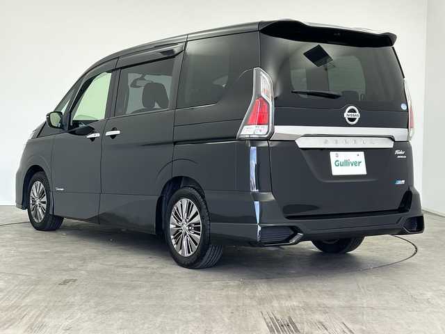 日産 セレナ ライダー 三重県 2018(平30)年 4.8万km ダイヤモンドブラック /禁煙車//純正ナビ（MM317D-W）//バックカメラ//片側パワースライドドア//ハンズフリースライドドア//クルーズコントロール//衝突軽減//ETC//革巻きステアリング//ステアリングスイッチ//アイドリングストップ