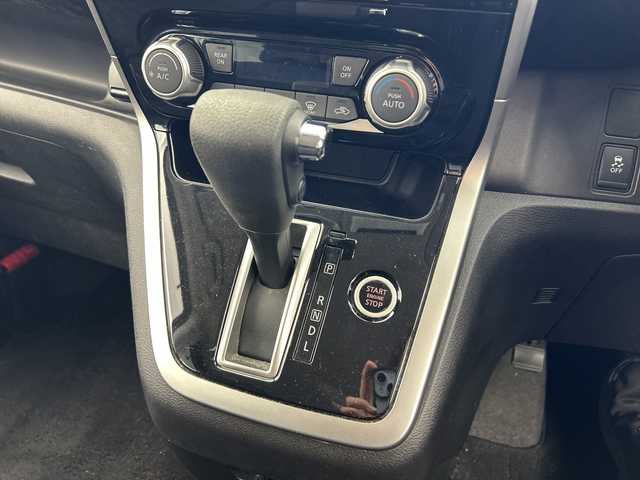 日産 セレナ ライダー 三重県 2018(平30)年 4.8万km ダイヤモンドブラック /禁煙車//純正ナビ（MM317D-W）//バックカメラ//片側パワースライドドア//ハンズフリースライドドア//クルーズコントロール//衝突軽減//ETC//革巻きステアリング//ステアリングスイッチ//アイドリングストップ