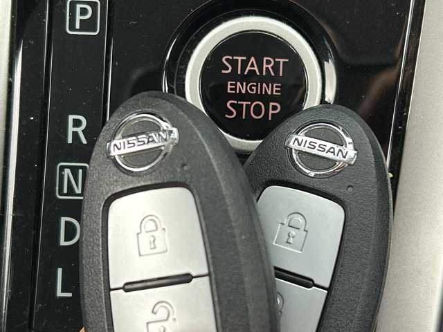 日産 セレナ ライダー 三重県 2018(平30)年 4.8万km ダイヤモンドブラック /禁煙車//純正ナビ（MM317D-W）//バックカメラ//片側パワースライドドア//ハンズフリースライドドア//クルーズコントロール//衝突軽減//ETC//革巻きステアリング//ステアリングスイッチ//アイドリングストップ