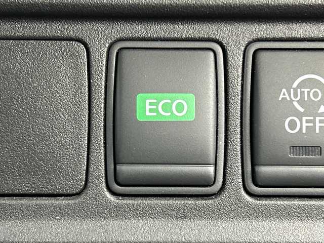 日産 セレナ ライダー 三重県 2018(平30)年 4.8万km ダイヤモンドブラック /禁煙車//純正ナビ（MM317D-W）//バックカメラ//片側パワースライドドア//ハンズフリースライドドア//クルーズコントロール//衝突軽減//ETC//革巻きステアリング//ステアリングスイッチ//アイドリングストップ