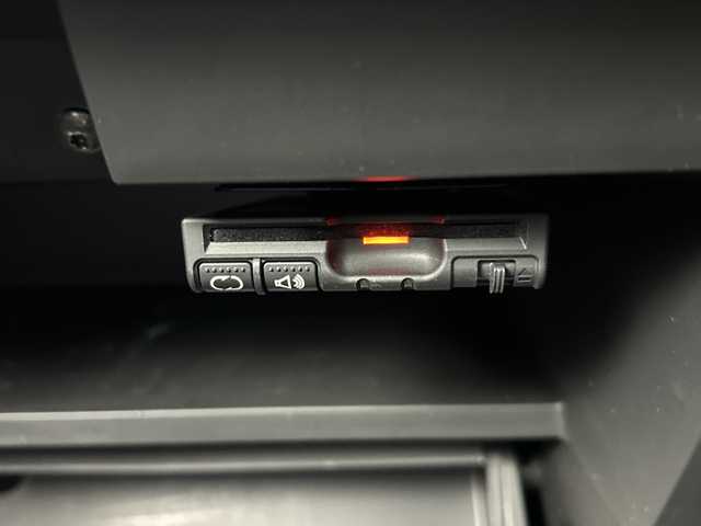 日産 セレナ ライダー 三重県 2018(平30)年 4.8万km ダイヤモンドブラック /禁煙車//純正ナビ（MM317D-W）//バックカメラ//片側パワースライドドア//ハンズフリースライドドア//クルーズコントロール//衝突軽減//ETC//革巻きステアリング//ステアリングスイッチ//アイドリングストップ