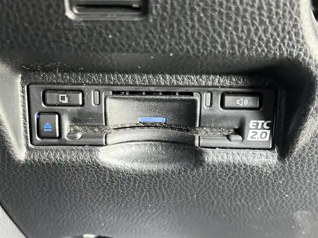 トヨタ ヴォクシー S－Z 奈良県 2023(令5)年 1.1万km スパークリングブラックパールクリスタルシャイン 純正10.5インチディスプレイオーディオ/(TV/BT/AppleCarPlay/AndroidAuto)/純正14インチフリップダウンモニター（V14T-R72R）/レーダークルーズコントロール/バックカメラ/ブラインドスポットモニター/前後コーナーセンサー/プリクラッシュセーフティ/レーンキープアシスト/両側パワースライドドア/パワーバックドア/ハーフレザーシート/全席シートヒーター/ヘッドアップディスプレイ/後席サンシェード/LEDヘッドライト/ETC2.0/純正17インチAW/保証書/取り扱い説明書/スペアキーX1