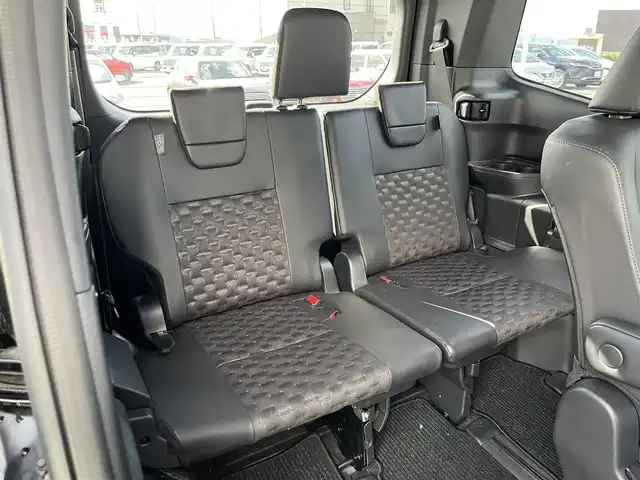 トヨタ ヴォクシー S－Z 奈良県 2023(令5)年 1.1万km スパークリングブラックパールクリスタルシャイン 純正10.5インチディスプレイオーディオ/(TV/BT/AppleCarPlay/AndroidAuto)/純正14インチフリップダウンモニター（V14T-R72R）/レーダークルーズコントロール/バックカメラ/ブラインドスポットモニター/前後コーナーセンサー/プリクラッシュセーフティ/レーンキープアシスト/両側パワースライドドア/パワーバックドア/ハーフレザーシート/全席シートヒーター/ヘッドアップディスプレイ/後席サンシェード/LEDヘッドライト/ETC2.0/純正17インチAW/保証書/取り扱い説明書/スペアキーX1