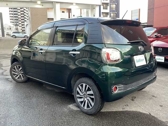 トヨタ パッソ モーダ　Gパッケージ 宮崎県 2016(平28)年 4.2万km ブラックマイカメタリック/ダークエメラルドマイカ 2トーン 純正ナビ Bluetooth バックカメラ フルセグTV CDチェンジャー コーナーセンサー（後ろ） アイドリングストップ プッシュスタート パワーウィンドウ パワーステアリング LEDライト