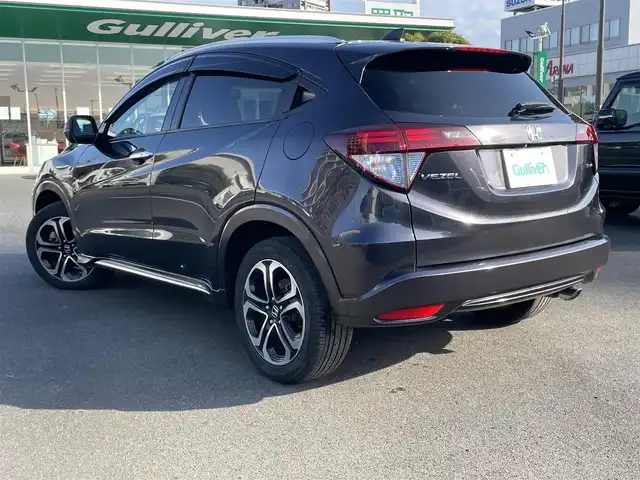 ホンダ ヴェゼル ハイブリッド Z ホンダセンシング 島根県 2016(平28)年 6.3万km ルーセブラックM 純正ＳＤナビ　/フルセグTV　/ＤＶＤ再生　/Ｂｌｕｅｔｏｏｔｈ接続　/バックカメラ　/ビルトインＥＴＣ　/ドライブレコーダー　/アダプティブクルーズコントロール/衝突軽減システム　/前席シートヒーター　/スマートキー/純正ＬＥＤヘッドライト/純正１７インチアルミホイール　/純正フロアマット　/保証書/取扱説明書/スペアキー1本