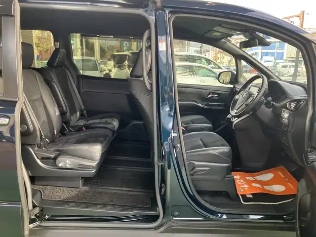 トヨタ ヴォクシー ZS 煌Ⅲ 神奈川県 2021(令3)年 2.8万km ブラッキッシュアゲハガラスフレーク 新車保証書/スマートキー/スペアキー/純正SDナビ・フルセグTV/CD・DVDビデオ・Bluetooth/バックカメラ/ビルトインETC2.0/両側パワースライドドア/トヨタセーフティセンス/・プリクラッシュセーフティシステム/・レーンディパーチャーアラート/・オートマチックハイビーム/・先行車発進告知機能/インテリジェントクリアランスソナー/クルーズコントロール/LEDヘッドライト/LEDフォグランプ/純正フロアーマット/純正ドアバイザー