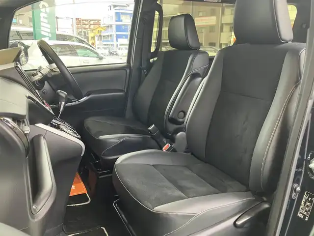 トヨタ ヴォクシー ZS 煌Ⅲ 神奈川県 2021(令3)年 2.8万km ブラッキッシュアゲハガラスフレーク 新車保証書/スマートキー/スペアキー/純正SDナビ・フルセグTV/CD・DVDビデオ・Bluetooth/バックカメラ/ビルトインETC2.0/両側パワースライドドア/トヨタセーフティセンス/・プリクラッシュセーフティシステム/・レーンディパーチャーアラート/・オートマチックハイビーム/・先行車発進告知機能/インテリジェントクリアランスソナー/クルーズコントロール/LEDヘッドライト/LEDフォグランプ/純正フロアーマット/純正ドアバイザー