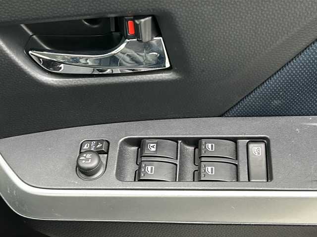 トヨタ ルーミー カスタムG 熊本県 2022(令4)年 5万km パールホワイトⅢ 社外７型ナビ　/両側パワースライド　/全方位カメラ /コーナーセンサー /クルーズコントロール /禁煙車 /スマートキー /スペアキー /Bluetooth /フルセグテレビ /LEDヘッドライト /シートカバー /フォグランプ