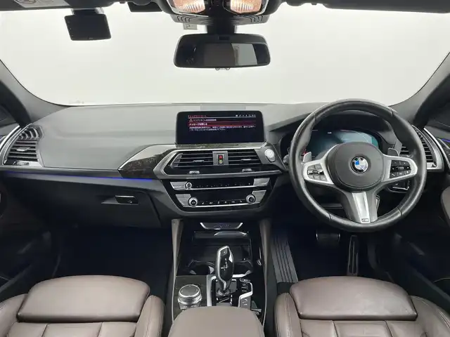 ＢＭＷ Ｘ４ xDrive 30i Mスポーツ 大分県 2020(令2)年 2.7万km アルピンホワイトⅢ 4WD/サンルーフ/インテリジェントセーフティ/・ブレーキ機能付き歩行者警告/・衝突回避アシスト/・Cityブレーキ機能付き歩行者警告/・レーンディパーチャウォーニング/・レーンチェンジウォーニング/・側方衝突警告/・優先通行警告/アクティブクルーズコントール（ACC）/ヘッドアップディスプレイ（HUD）/コンフォートアクセス/ハンズフリー付きテールゲート/ミラー一体型ETC/パーキングアシスト/置くだけ充電/純正ドライブレコーダー（前後）/360°ビューモニター/純正HDDナビ/【フルセグTV、BT対応、USB、AM/FM】/ステアリングスイッチ/パドルシフト/茶革シート/・運転席2メモリーシート/・前席パワーシート/・前席シートヒーター/アイドリングストップ/電動格納ミラー/フロアマット/オートライト/LEDヘッドライト/LEDフォグランプ/コーナーセンサー/純正20インチアルミホイール/保証書、取説、スペアキー有り