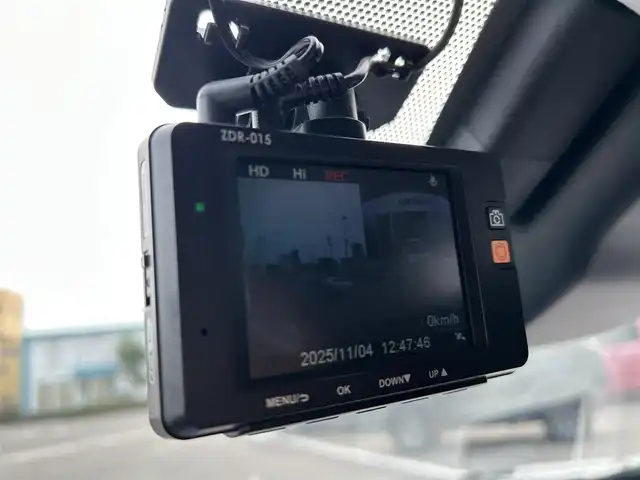 レクサス ＲＸ 450h バージョンL 愛媛県 2016(平28)年 10.7万km グラファイトブラックガラスフレーク 登録時走行距離：106256Km/純正メーカーOPメモリナビ/CD/DVD/BD/TV/BT/AM/FM/純正ビルトインETC2.0/全周囲カメラ/サンルーフ/カーテンエアバッグ/シートメモリー/レザーシート/パワーシート/全席シートヒーター/D+Nエアシート/電動セカンドシート/電動チルトステアリング/ステアリングヒーター/追従クルコン/横滑り防止装置/盗難防止装置/衝突軽減システム/前後コーナーセンサー/LEDヘッドライト/LEDフォグランプ/オートライト/オートハイビーム/フォグランプ/エンジンスタートボタン/スマートキー/純正アルミホイール/純正フロアマット