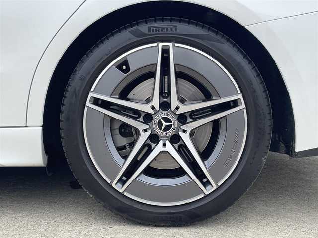 メルセデス・ベンツ Ｍ・ベンツ Ｃ２２０ｄ ステーションワゴン アバンギャルドAMGライン 東京都 2022(令4)年 4.4万km パール ナビゲーションＰＫＧ　/ＭＢＵＸ　/１２セグ　/３６０°カメラ　/ＨＵＤ　/パノラマＳＲ　/黒革　/前席Ｍ付Ｐシート　/ＡｐｐｌｅＣａｒＰｌａｙ　/ＡｎｄｒｏｉｄＡｕｔｏ　/純正前後Ｄレコ　/パドルＳ　/レーダーセーフＰＫＧ