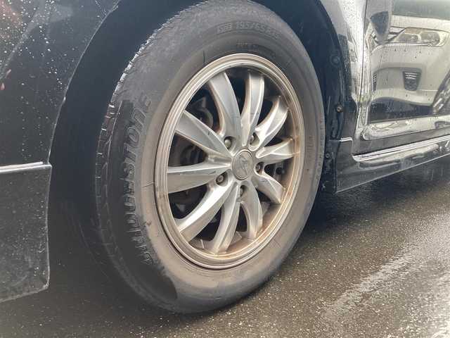 トヨタ カローラ ルミオン 1．5G 香川県 2012(平24)年 11.3万km ブラックマイカ 走行距離112/848km/Panasonic製SDナビ【CN-S300WD】/（フルセグTV/Bluetooth/DVD/ipod/SD）/黒革シート/ETC/社外15インチアルミホイール/HIDヘッドライト/スマートキー/プッシュスタート/オートエアコン/純正フロアマット/ドアバイザー/取扱説明書