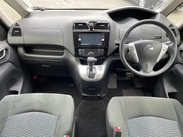 日産 セレナ 20X Vセレクション+セーフティ 道央・札幌 2016(平28)年 11.1万km インペリアルアンバーP 登録時走行距離110/845km/　４　W　D　/純正SDナビ(CD/DVD/FM/AM/SD/BT/USB)/ワンセグ（走行中視聴可能）/バックカメラ/全周囲カメラ/アイドリングストップ/ウィンカーミラー/クルーズコントロール（追従走行なし）/ドアバイザー/プッシュスタート/両側パワースライドドア/ETC/スペアキー×１/ウォークスルー/純正フロアマット/横滑り防止装置/コーナーセンサー/レーンキープアシスト/盗難防止装置/オートライト/衝突軽減ブレーキ/フォグランプ/ECOスイッチ/ステアリングスイッチ/イルミネーションコントロール/ヘッドライトレベライザー/電動格納ミラー/バニティミラー/ワイパー間欠時間コントローラー