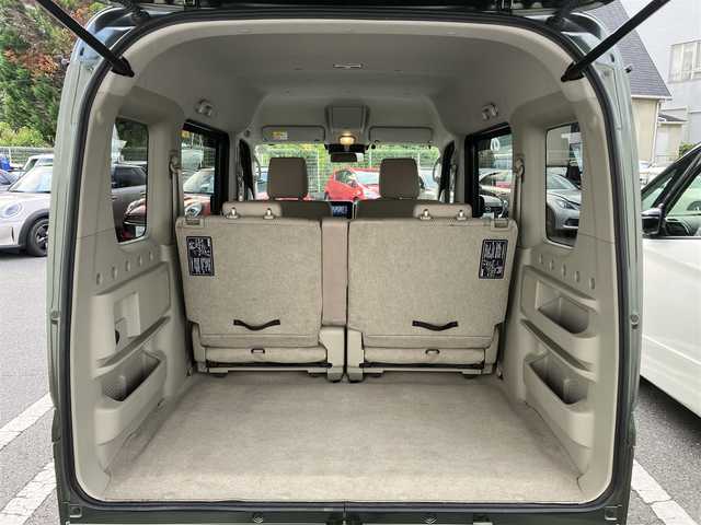 日産 ＮＶ１００クリッパー リオ G 三重県 2022(令4)年 2.5万km ＤグリーンＭ ナビ（FM/AM/Bluetooth/地デジTV/HDMI）/ETC/両側パワースライドドア/電動オートステップ(助手席側)/シートヒーター（運転席）/インテリジェントエマージェンシーブレーキ//　踏み間違い衝突防止アシスト//　エマージェンシーストップシグナル//　車線逸脱警報/ふらつき警報/先行車発進お知らせ//　ヒルアシスト/VDC/HIDヘッドランプ/オートライト/ハイビーム/メッキ枠付フロントフォグランプ/ボディ同色ドアミラー（電動オート格納機能/ウィンカー）/オートエアコンリアヒーター/オーバーヘッドシェルフ/USB電源ソケット/ソナー/インテリジェントキー/プッシュスタート/スペアキー