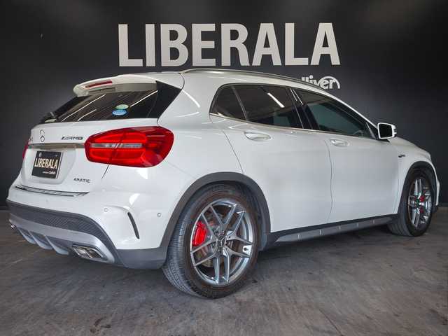 メルセデス・ベンツ ＧＬＡ４５ 4MATIC 群馬県 2015(平27)年 6.3万km 白 サンルーフ/レーダーセーフティパッケージ/社外前後ドラレコ/黒革シート/シートヒーター/運転席パワーシート/バックカメラ/純正HDDナビ/アイドリングストップ/コーナーセンサー/電動リヤゲート