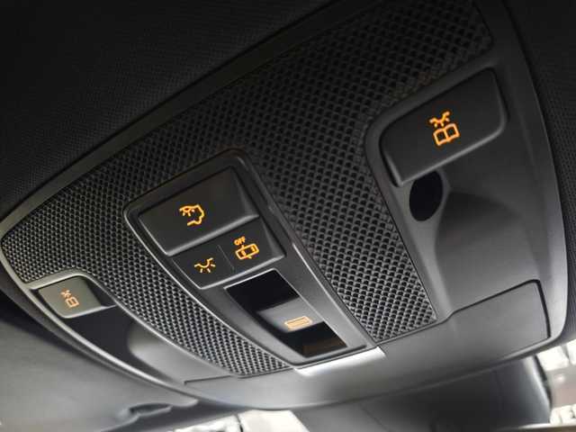 メルセデス・ベンツ ＧＬＡ４５ 4MATIC 群馬県 2015(平27)年 6.3万km 白 サンルーフ/レーダーセーフティパッケージ/社外前後ドラレコ/黒革シート/シートヒーター/運転席パワーシート/バックカメラ/純正HDDナビ/アイドリングストップ/コーナーセンサー/電動リヤゲート