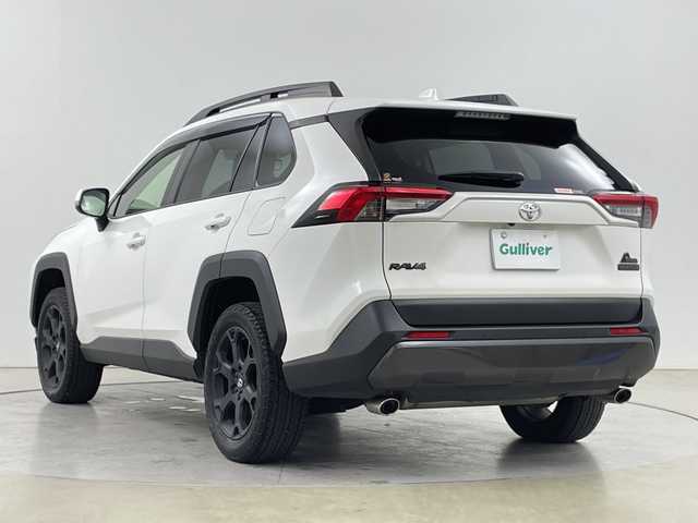 トヨタ ＲＡＶ４ アドベンチャー オフロードPKG 道央・札幌 2021(令3)年 4.6万km パール ・４WD/寒冷地仕様/・トヨタセーフティセンス/・プリクラッシュセーフティ/・レーダークルーズコントロール/・純正ディプレイオーディオ/・Bluetooth/USB/フルセグ/・パノラミックビューモニター/バックカメラ /・パワーバックドア /・レザーシート/運転席パワーシート/・運転席/助手席/シートヒーター/・運手席/助手席ベンチレーション/・純正エンジンスターター/・LED オートライト/オートハイビーム/・ブラインドスポットモニター/・AC100V/ETC