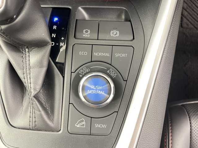トヨタ ＲＡＶ４ アドベンチャー オフロードPKG 道央・札幌 2021(令3)年 4.6万km パール ・４WD/寒冷地仕様/・トヨタセーフティセンス/・プリクラッシュセーフティ/・レーダークルーズコントロール/・純正ディプレイオーディオ/・Bluetooth/USB/フルセグ/・パノラミックビューモニター/バックカメラ /・パワーバックドア /・レザーシート/運転席パワーシート/・運転席/助手席/シートヒーター/・運手席/助手席ベンチレーション/・純正エンジンスターター/・LED オートライト/オートハイビーム/・ブラインドスポットモニター/・AC100V/ETC