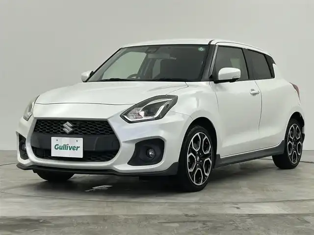 スズキ スイフト スポーツ セーフティPKG 群馬県 2018(平30)年 2.5万km ピュアホワイトP 社外８インチナビ　全方位カメラ　レーダークルーズコントロール　ＬＥＤ　ハイビームアシスト　シートヒーター　純正１７インチＡＷ　ドライブレコーダー　ステアリングリモコン　ＥＴＣ　スマートキー　禁煙車