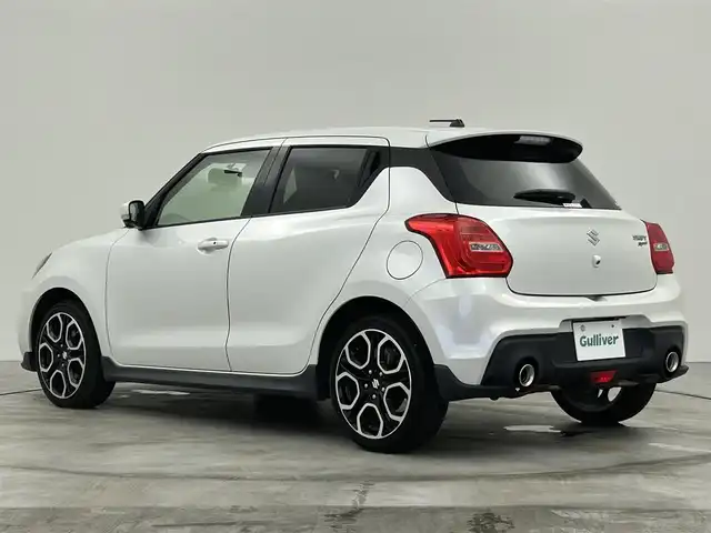 スズキ スイフト スポーツ セーフティPKG 群馬県 2018(平30)年 2.5万km ピュアホワイトP 社外８インチナビ　全方位カメラ　レーダークルーズコントロール　ＬＥＤ　ハイビームアシスト　シートヒーター　純正１７インチＡＷ　ドライブレコーダー　ステアリングリモコン　ＥＴＣ　スマートキー　禁煙車