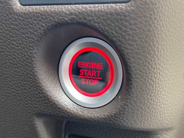 ホンダ Ｎ ＢＯＸ L 愛媛県 2021(令3)年 3.7万km プラチナホワイトパール 社外ナビ(AVN-R87) /・CD Bluetooth SD /バックカメラ /ETC /片側パワースライドドア /衝突軽減ブレーキ /レーンキープアシスト /レーダークルーズコントロール /コーナーセンサー  /LEDヘッドライト/運転席/助手席シートヒーター/●左右独立式リアセンターアームレスト/●充電用USBジャック2個口/●2列めロールサンシェード/●運転席/助手席コンビニフック付シートバックテーブル