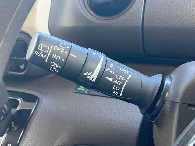 ホンダ Ｎ ＢＯＸ L 愛媛県 2021(令3)年 3.7万km プラチナホワイトパール 社外ナビ(AVN-R87) /・CD Bluetooth SD /バックカメラ /ETC /片側パワースライドドア /衝突軽減ブレーキ /レーンキープアシスト /レーダークルーズコントロール /コーナーセンサー  /LEDヘッドライト/運転席/助手席シートヒーター/●左右独立式リアセンターアームレスト/●充電用USBジャック2個口/●2列めロールサンシェード/●運転席/助手席コンビニフック付シートバックテーブル