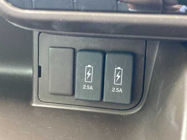 ホンダ Ｎ ＢＯＸ L 愛媛県 2021(令3)年 3.7万km プラチナホワイトパール 社外ナビ(AVN-R87) /・CD Bluetooth SD /バックカメラ /ETC /片側パワースライドドア /衝突軽減ブレーキ /レーンキープアシスト /レーダークルーズコントロール /コーナーセンサー  /LEDヘッドライト/運転席/助手席シートヒーター/●左右独立式リアセンターアームレスト/●充電用USBジャック2個口/●2列めロールサンシェード/●運転席/助手席コンビニフック付シートバックテーブル