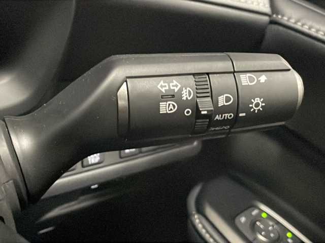 レクサス ＬＢＸ リラックス 福島県 2024(令6)年 0.2万km ソニッククォーツ ディーラーナビ/【フルセグ/FM/AM/BT】/ビルドインETC/ステアリングスイッチ/レーダークルーズコントロール/パドルシフト/パワーバックドア/オートライト/純正フロアマット/プッシュスタート/前後ドラレコ/レーンキープアシスト/横滑り防止/純正LED/純正フォグランプ/全方囲カメラ/レザーシート/シートヒーター/ステアリングヒーター/革巻きステアリング/衝突軽減/ドアバイザー/電動格納ミラー/ウィンカーミラー