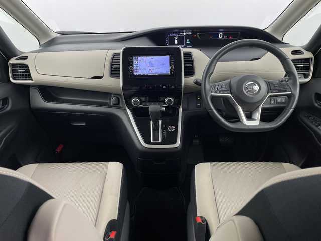 日産 セレナ ハイウェイスターVセレクションⅡ 埼玉県 2018(平30)年 5.8万km ブリリアントホワイトパール 純正ナビ/　(Bluetooth/iPod/CD/DVD/USB/FM/AM)/フルセグテレビ/全方位カメラ/純正フリップダウンモニター/ETC/両側パワースライドドア/パーキングアシスト/クルーズコントロール/衝突被害軽減ブレーキ/クリアランスソナー/プッシュスタート/オートLEDライト/純正フロアマット/純正16インチアルミホイール