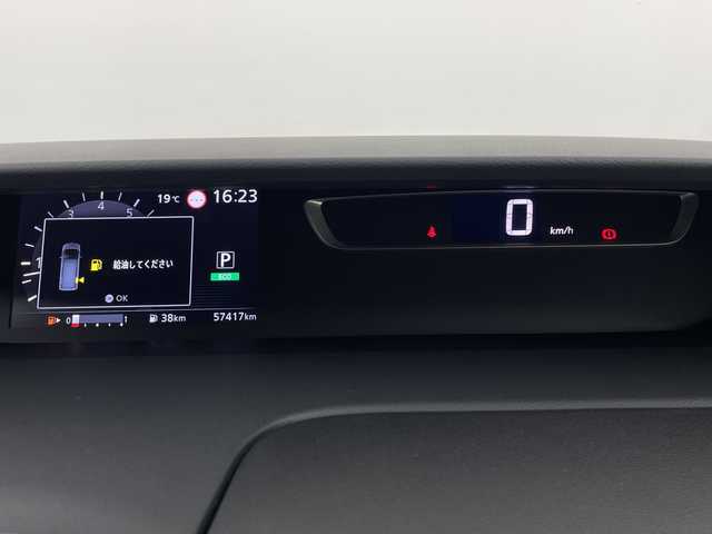 日産 セレナ ハイウェイスターVセレクションⅡ 埼玉県 2018(平30)年 5.8万km ブリリアントホワイトパール 純正ナビ/　(Bluetooth/iPod/CD/DVD/USB/FM/AM)/フルセグテレビ/全方位カメラ/純正フリップダウンモニター/ETC/両側パワースライドドア/パーキングアシスト/クルーズコントロール/衝突被害軽減ブレーキ/クリアランスソナー/プッシュスタート/オートLEDライト/純正フロアマット/純正16インチアルミホイール