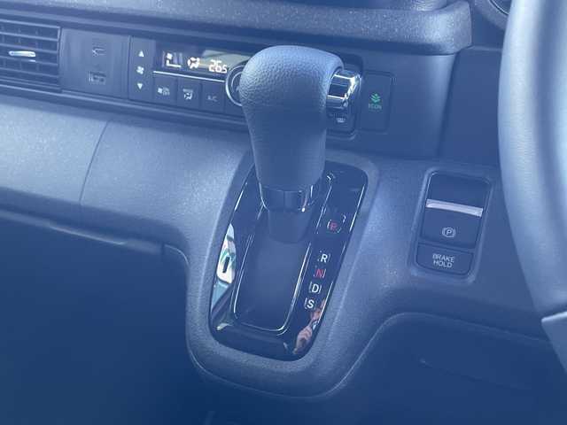 ホンダ Ｎ ＢＯＸ カスタム ターボ 群馬県 2024(令6)年 0.6万km クリスタルブラックパール ホンダセンシング/・LKA/・パーキングソナー/・衝突軽減ブレーキ/・踏み間違い/・オートハイビーム/純正メモリーナビ/（FM/AM/BT/）/フルセグTV/バックカメラ/両側パワースライドドア/シートヒーター（D席/N席）/ハーフレザー/オートブレーキホールド/プッシュスタート/LEDヘッドライト/純正フロアマット/純正AW