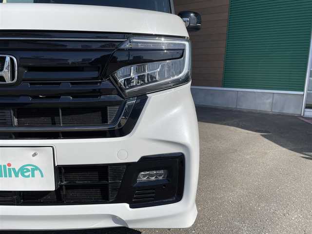 ホンダ Ｎ ＢＯＸ カスタム L ターボ スタイル+ブラック 道央・札幌 2022(令4)年 1.9万km プラチナホワイトパール 登録時走行距離18109ｋｍ/ワンオーナー/　４　Ｗ　Ｄ　/寒冷地仕様/ターボ車/純正ナビ（CD/DVD/FM/AM/BT/SD)/フルセグTV（走行中視聴不可）/バックカメラ/アイドリングストップ/ウィンカーミラー/クルーズコントロール（追従走行あり）/プッシュスタート/両側パワースライドドア/パーキングアシスト/パドルシフト/スペアキー×1/純正エンジンスターター（スマートキー一体型）/ベンチシート/純正フロアマット/シートヒーター（運転席/助手席）/横滑り防止装置/盗難防止装置/衝突軽減ブレーキ/コーナーセンサー/レーンキープアシスト/オートライト/オートマチックハイビーム/カーテンエアバッグ/フォグランプ/ステアリングスイッチ/革巻きステアリング/ヘッドライトレベライザー/ワイパー間欠時間コントローラー/ECONスイッチ/電動格納ミラー/ミラーヒーター/BRAKE HOLD/積込夏タイヤ付（スタイルブラック専用AW）
