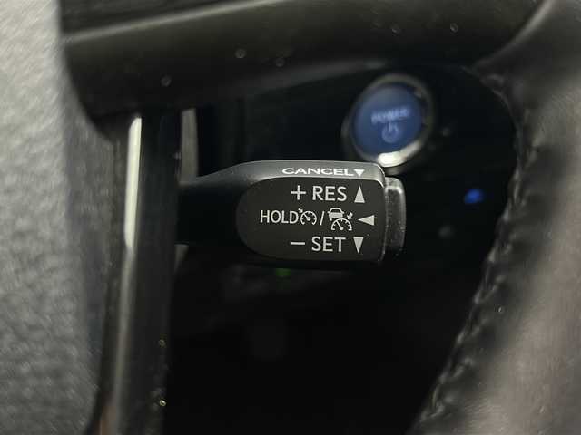 トヨタ プリウス S 愛知県 2019(令1)年 6.6万km アティチュードブラックマイカ ワンオーナー/純正9インチSDナビ/（CD/DVD/SD/Bluetooth/AM/FM/フルセグTV)/バックカメラ/トヨタセーフティセンス/・衝突軽減ブレーキ/・レーンキープアシスト/・オートマチックハイビーム/・追従式クルーズコントロール/・誤発進抑制機能/ETC/純正ドライブレコーダー/LEDヘッドライト/純正アルミホイール/ステアリングスイッチ/純正フロアマット/スマートキー/プッシュスタート/スペアキー有