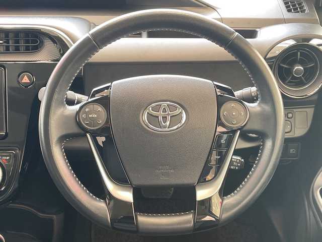 トヨタ アクア G ソフトレザーセレクション 埼玉県 2017(平29)年 3万km ライムホワイトパールクリスタルシャイン トヨタセーフティセンス/モデリスタエアロ/純正9インチSDナビ/　　CD/DVD/BT/フルセグ/バックカメラ/LEDオートライト/フォグランプ/レザーシート/純正アルミホイール/プッシュスタート/スマートキー2本/ビルトインETC