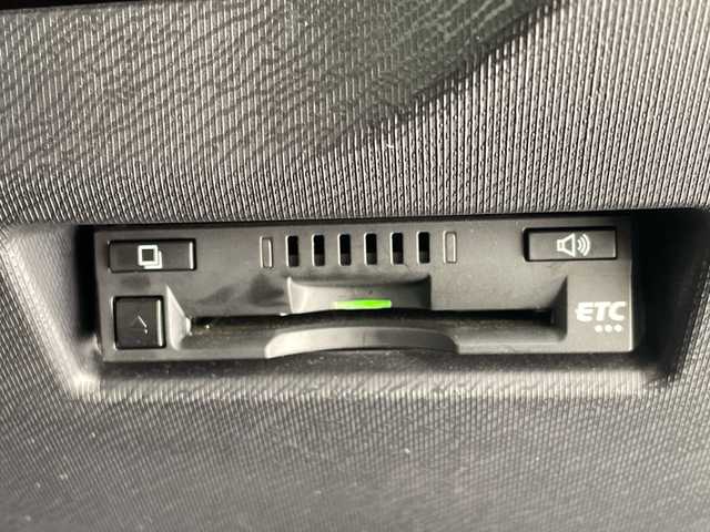 トヨタ アクア G ソフトレザーセレクション 埼玉県 2017(平29)年 3万km ライムホワイトパールクリスタルシャイン トヨタセーフティセンス/モデリスタエアロ/純正9インチSDナビ/　　CD/DVD/BT/フルセグ/バックカメラ/LEDオートライト/フォグランプ/レザーシート/純正アルミホイール/プッシュスタート/スマートキー2本/ビルトインETC