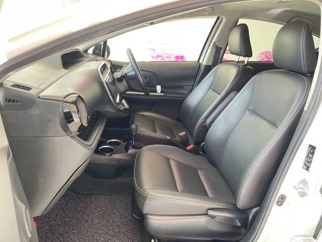 トヨタ アクア G ソフトレザーセレクション 埼玉県 2017(平29)年 3万km ライムホワイトパールクリスタルシャイン トヨタセーフティセンス/モデリスタエアロ/純正9インチSDナビ/　　CD/DVD/BT/フルセグ/バックカメラ/LEDオートライト/フォグランプ/レザーシート/純正アルミホイール/プッシュスタート/スマートキー2本/ビルトインETC