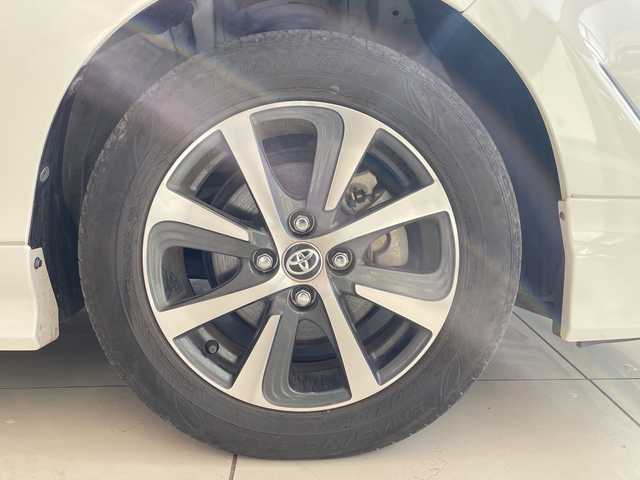 トヨタ アクア G ソフトレザーセレクション 埼玉県 2017(平29)年 3万km ライムホワイトパールクリスタルシャイン トヨタセーフティセンス/モデリスタエアロ/純正9インチSDナビ/　　CD/DVD/BT/フルセグ/バックカメラ/LEDオートライト/フォグランプ/レザーシート/純正アルミホイール/プッシュスタート/スマートキー2本/ビルトインETC